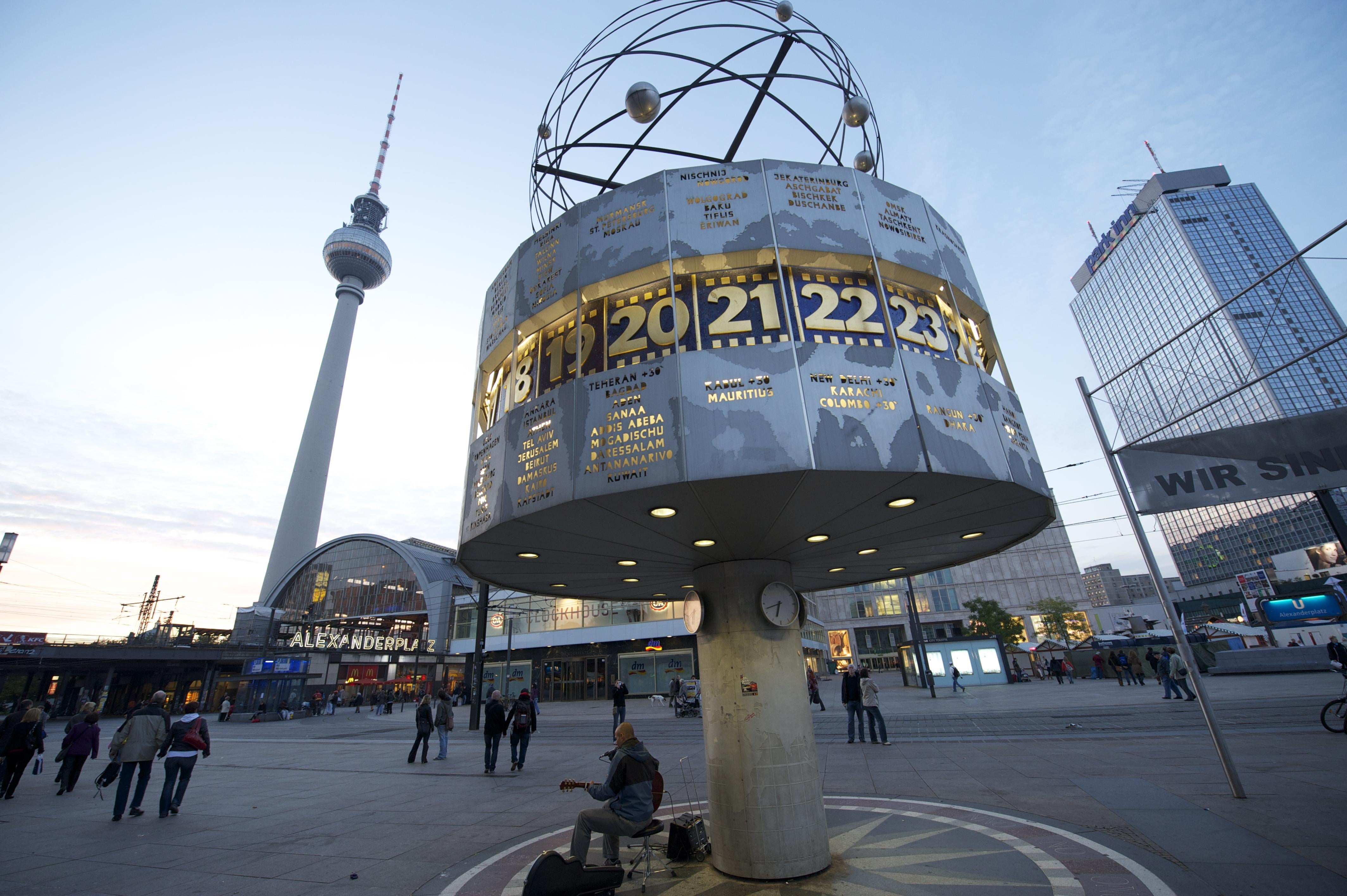 Orologio perpetuo su Alexanderplatz, Berlino