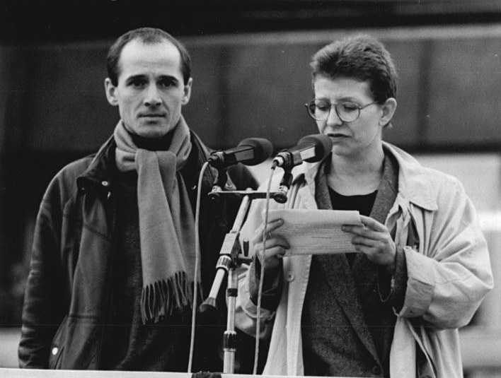 Gli attori Ulrich Muehe e Johanna Schall alla manifestazione del 4 novembre 1989