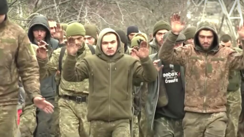 Soldati ucraini prigionieri (dal web)
